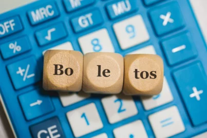 Dia do Trabalho: como pagar as contas que vencem no feriado?