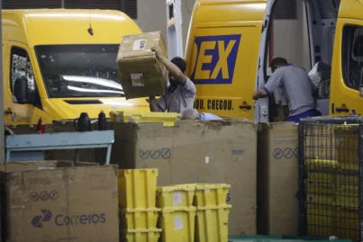 Quebra contratual dos Correios pode virar 'abacaxi milionário' para indústria de FIIs